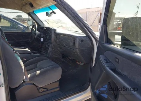 2003 GMC Sierra 2500Hd Sle from USA, damaged, VIN 1GTHC29U83E378201